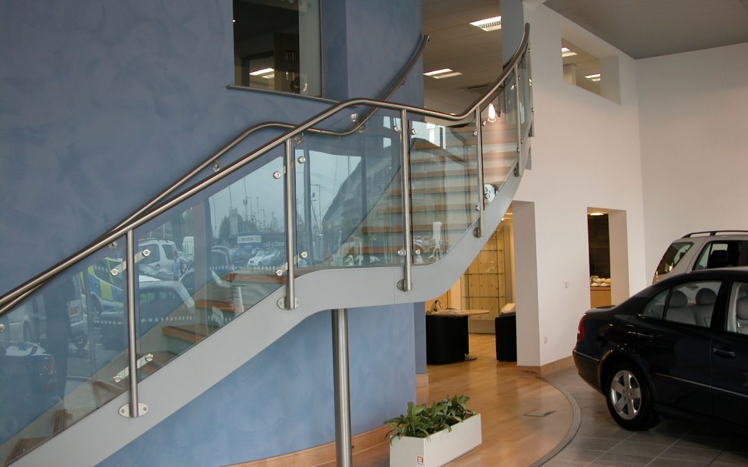 How to improve the look of your Building with Glass Balustrades and Staircases