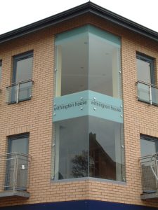 A complete Frameless Structural glazing system. The Glazed corner system by UMG makes a striking feature of this building http://metal-glass.com